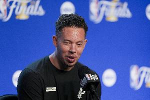 米奇·约翰逊：马刺在尼克斯主场已经6连败 必须为G3做好准备