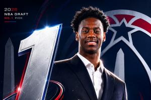 实至名归⭐NBA选秀大会：奇才用状元签选中AJ·迪班萨