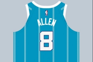 球衣记者：格雷森·阿伦在黄蜂穿8号球衣 队史上一位是塞克斯顿